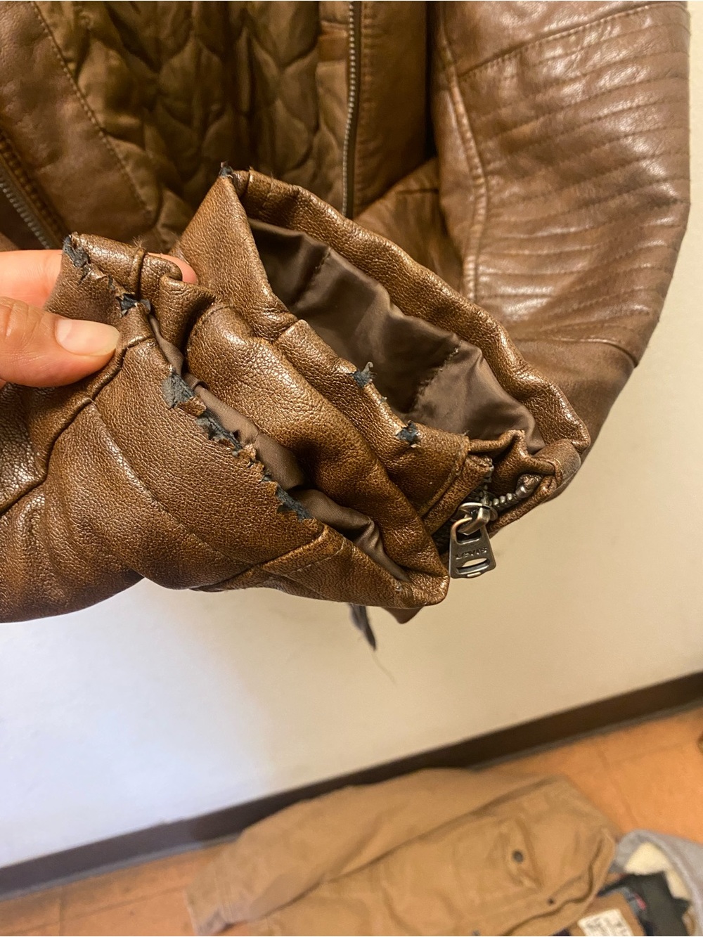 Levi’s Brown Quilted Faux Leather Jacket with Hood - Picture 6 of 9